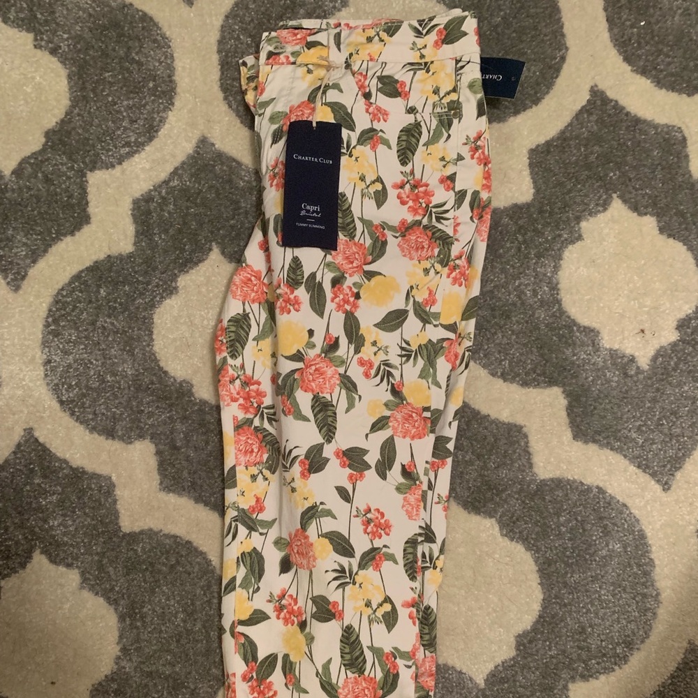 NWT Charter Club floral Bristol capri size 6